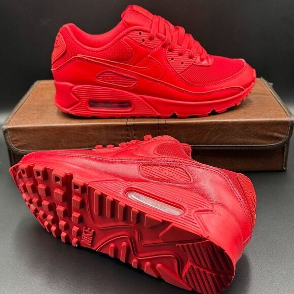 Nike Air Max 90 'Triple Red' - Picture 5 of 12
